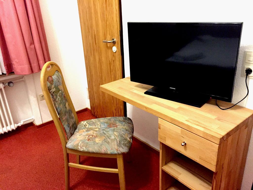Hotel Haus Am Eberbach Stadtoldendorf Zimmer foto